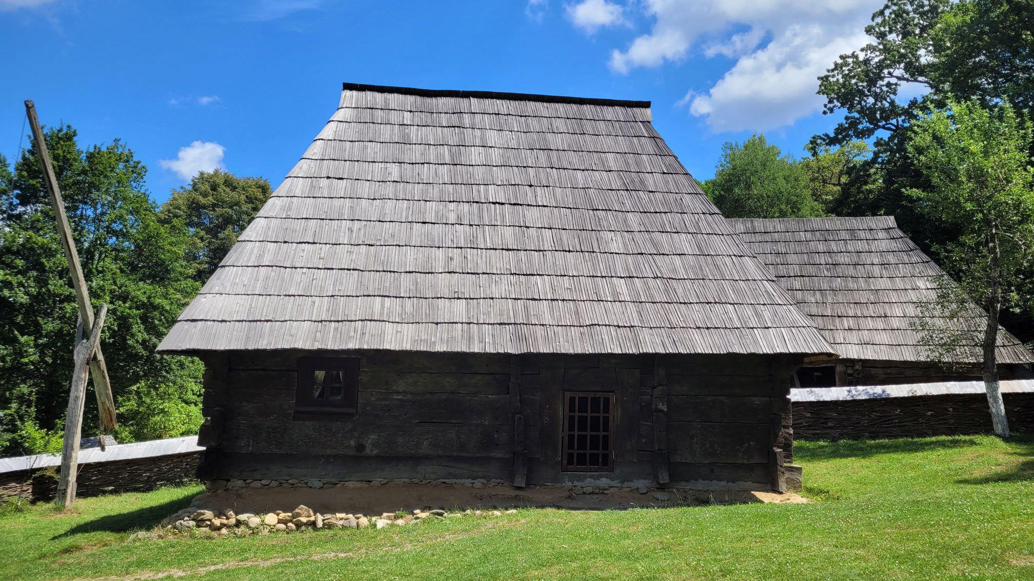 Old type of house from Ferești, Maramureș county