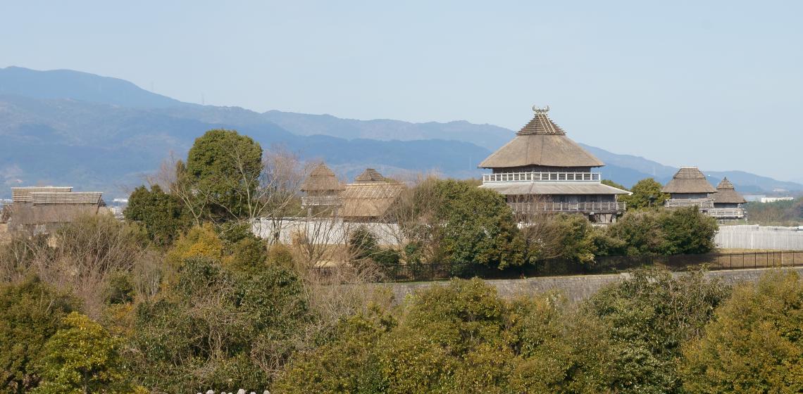 Yoshinogari Site's north inner enclosure, by Pekachu - Own work, CC BY-SA 4.0, https://commons.wikimedia.org/w/index.php?curid=62072545