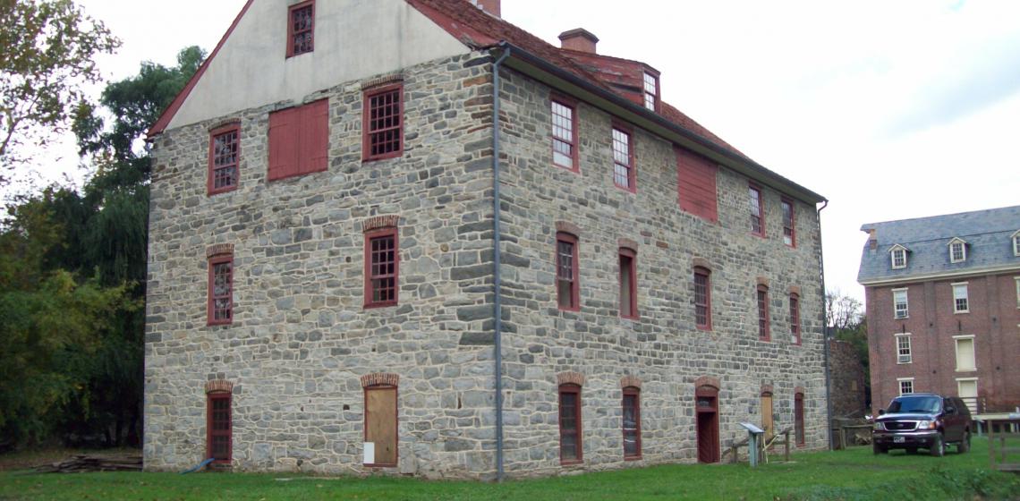 Photo: The Tannery. By Pubdog - Own work, Public Domain, https://commons.wikimedia.org/w/index.php?curid=17055480