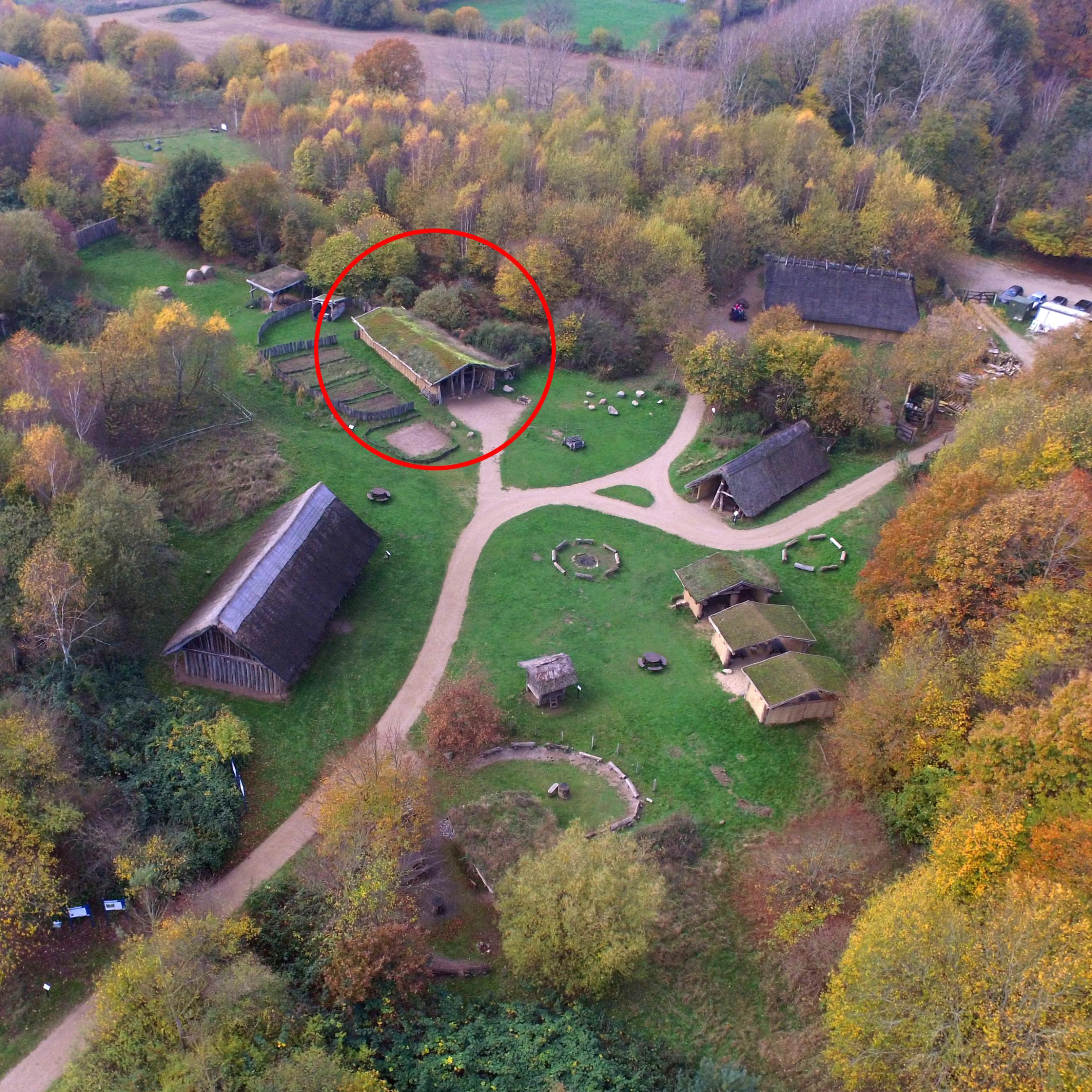 A plan or aerial photo of the building's location within the museum